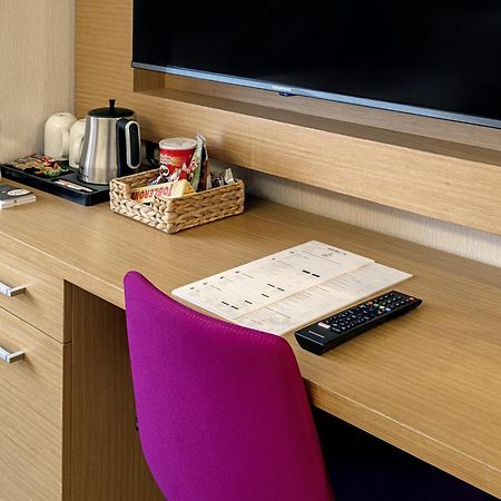 Merlin Hotel Istanbul Bagian luar foto