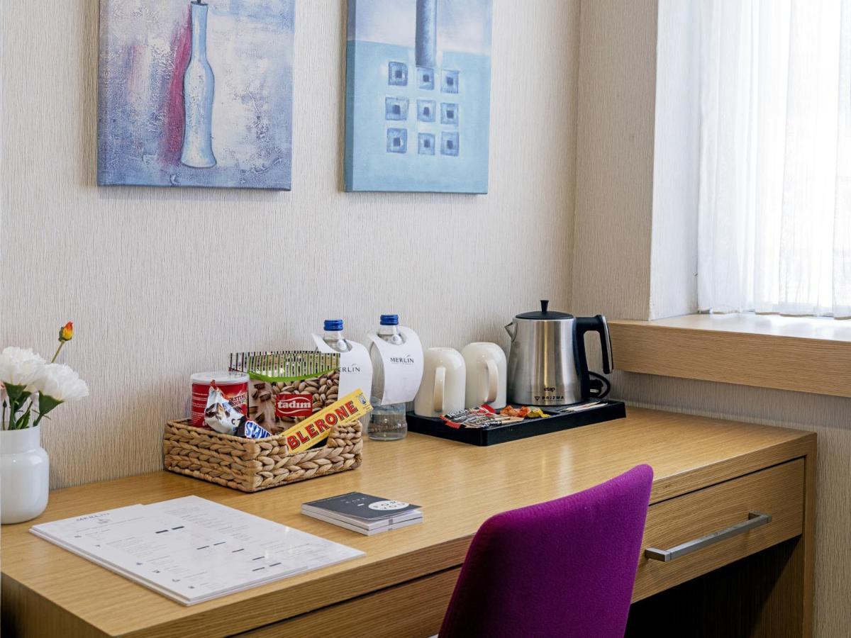 Merlin Hotel Istanbul Bagian luar foto