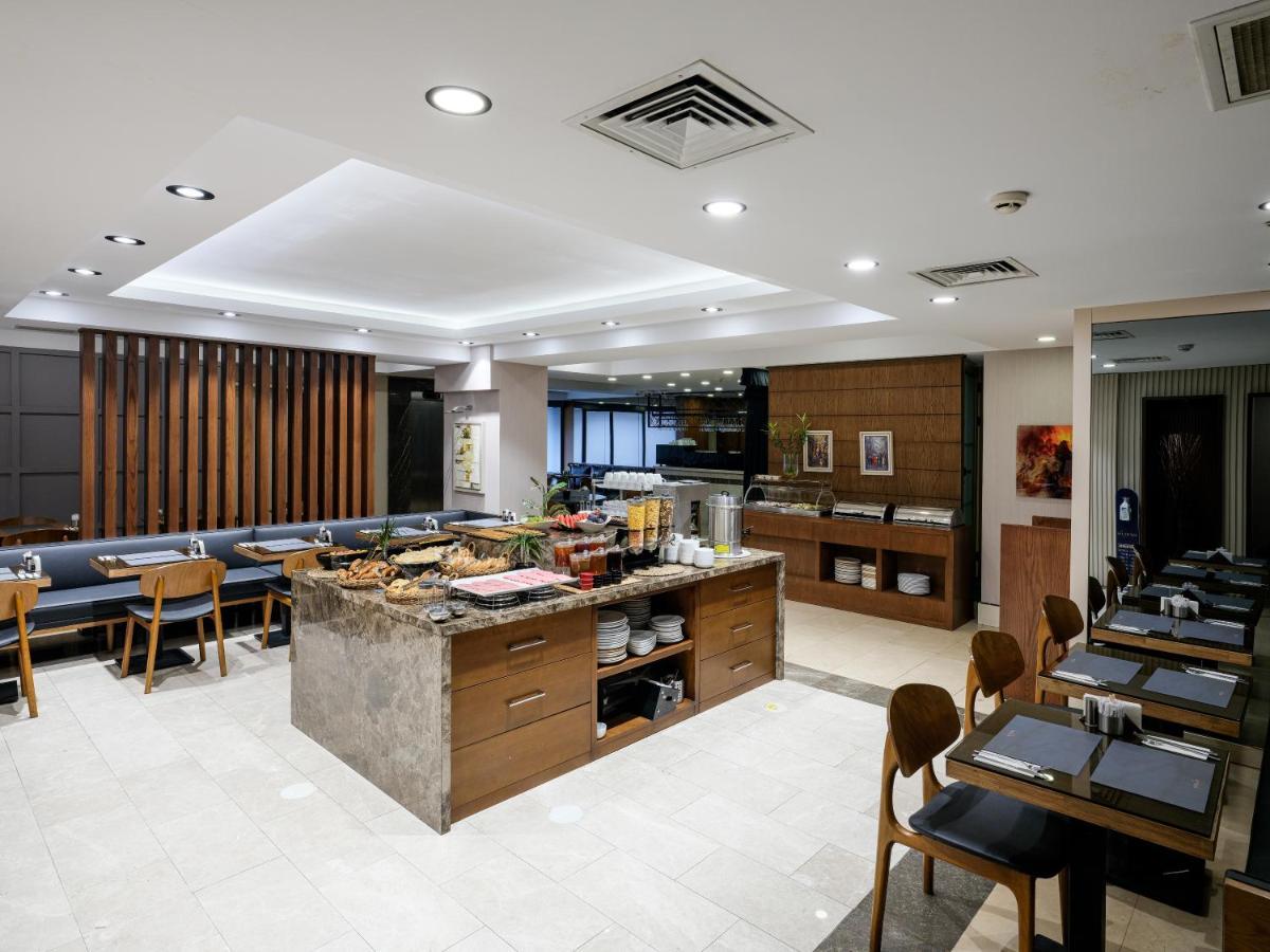 Merlin Hotel Istanbul Bagian luar foto