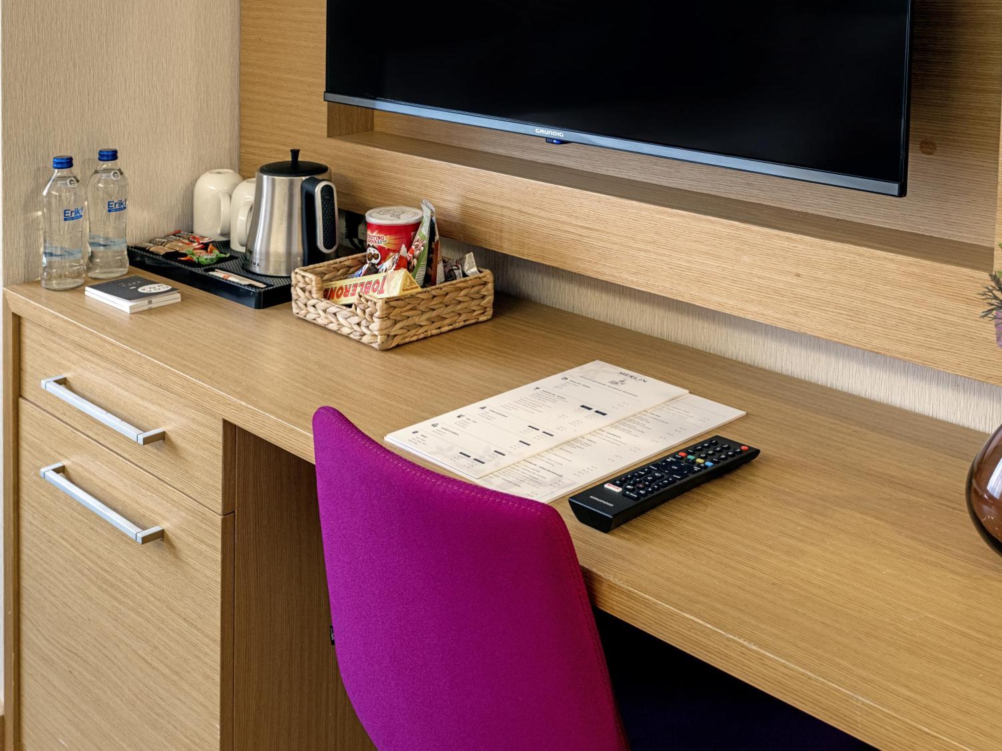 Merlin Hotel Istanbul Bagian luar foto